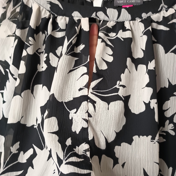 💓Vince Camuto Floral Black and White Women's Top XL - Picture 9 of 17